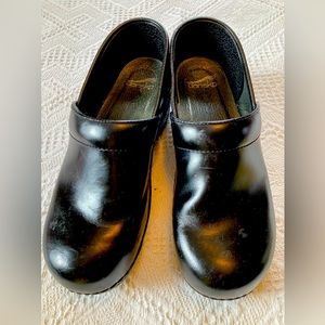 Dansko Black Cabrio Clog